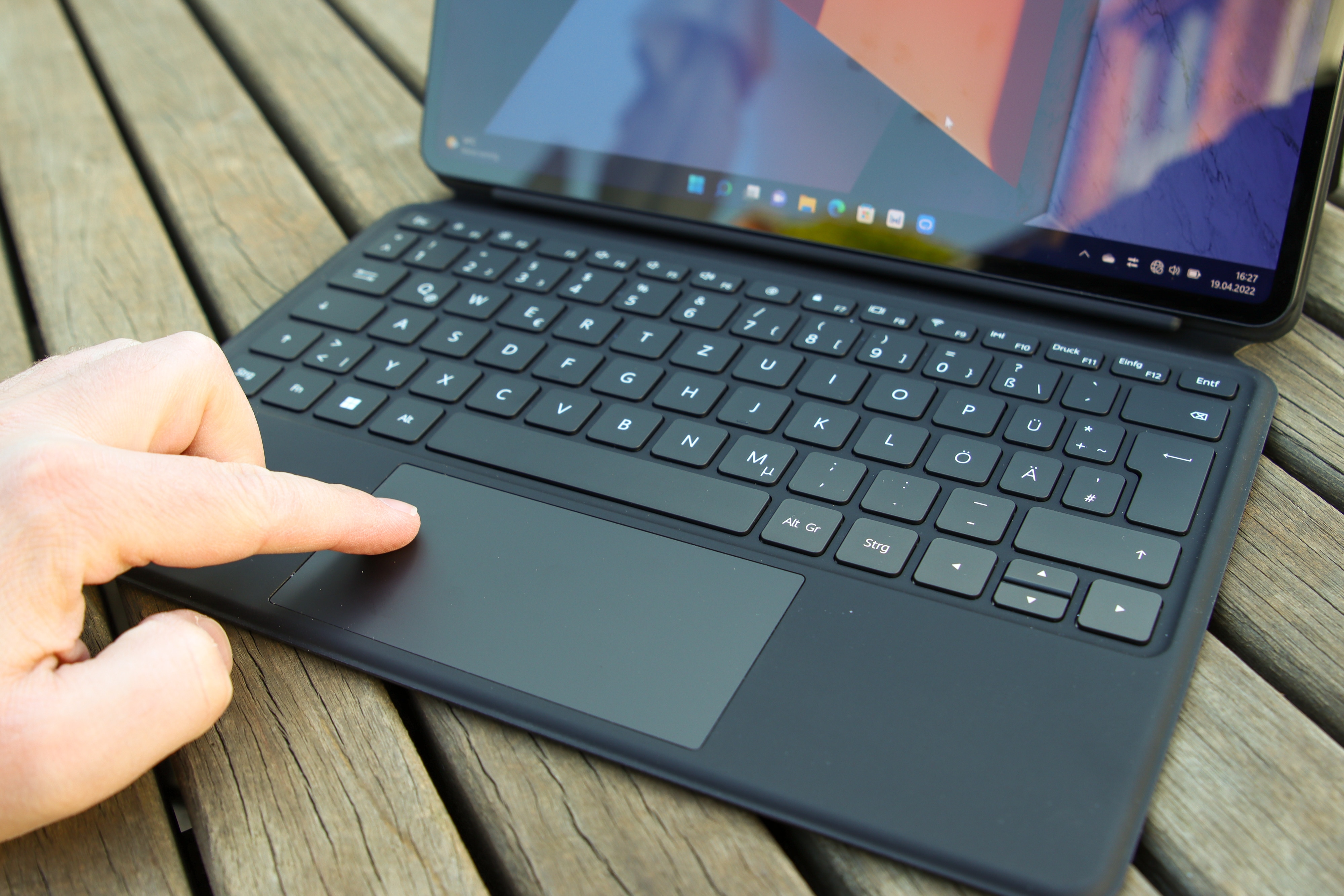 新品未使用 MateBook E 12.6 Win11 Office付 Amazon.co.jp: HUAWEI MateBook E 12.6インチ 2 in 1 ノートPC