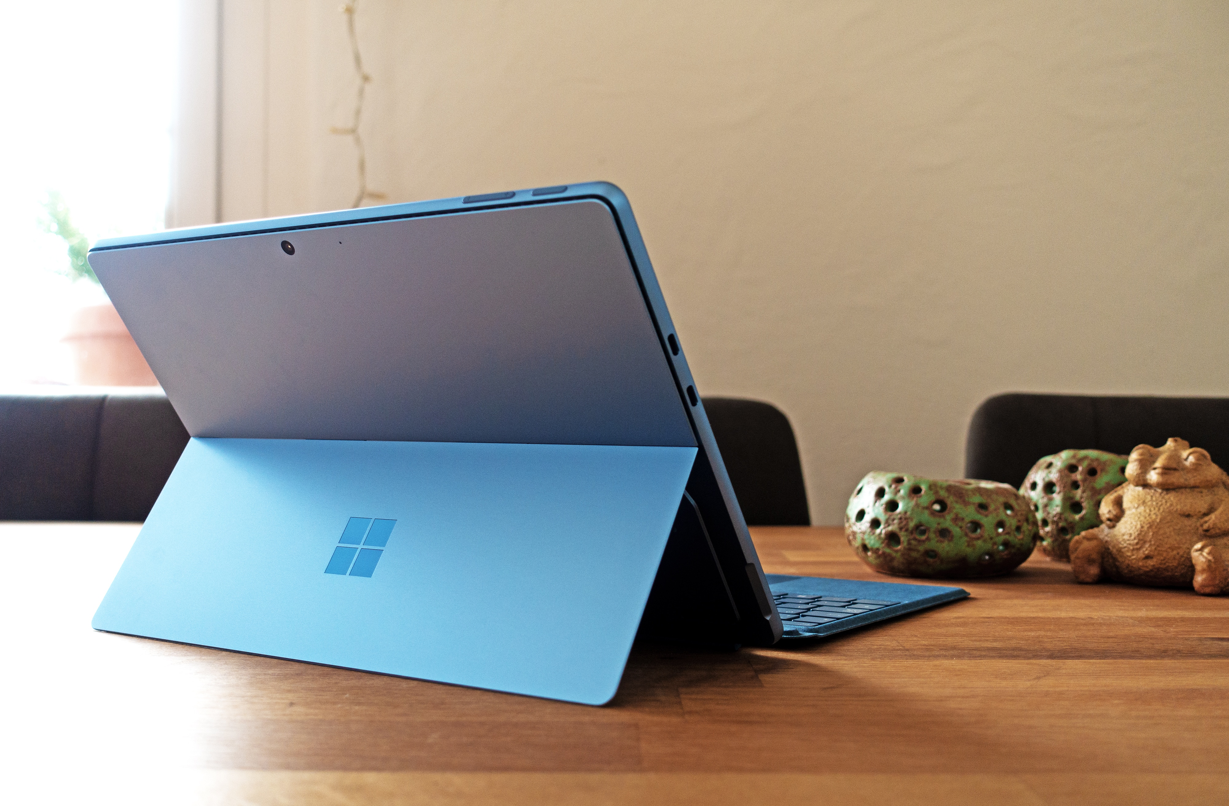 Reviewing the Microsoft Surface Pro 9: fresh colours and CPUs, but