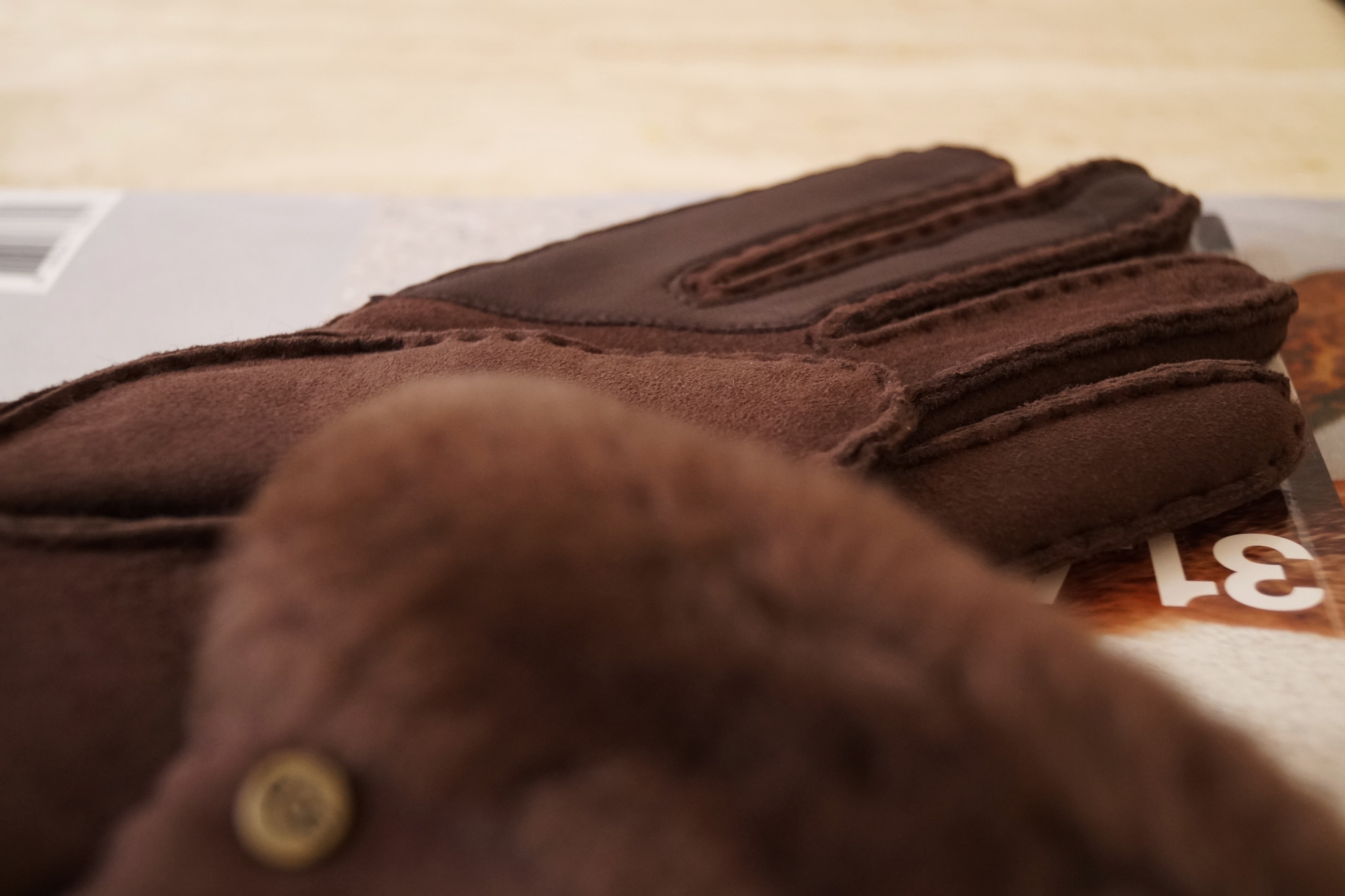 UGG lambskin gloves | review | phone-friendly gloves - Galaxus