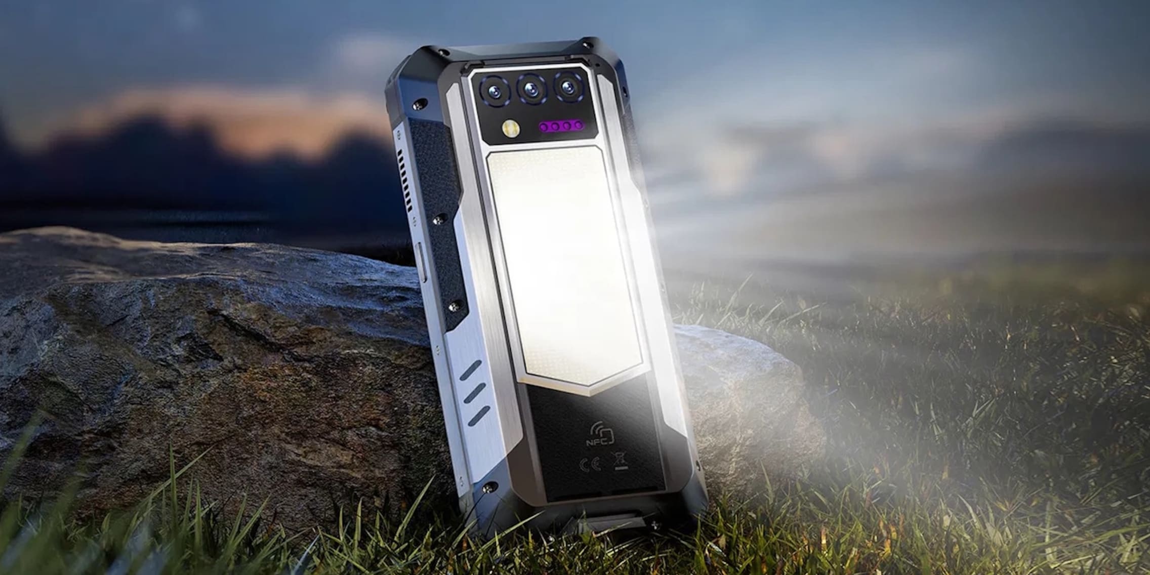Oukitel WP100 Titan with projector, lamp, night vision, 33,000 mAh
