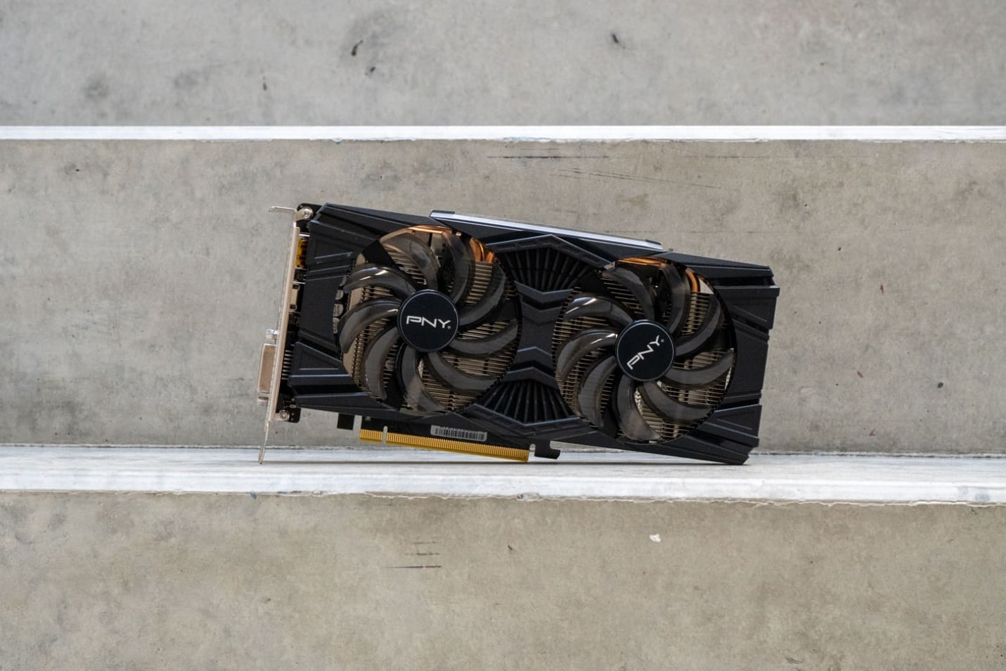 KFA2 RTX 2080 Super EX tested: What can the cheapest 2080 Super