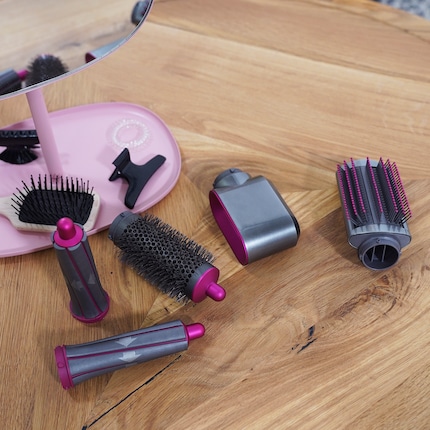 .... and those of the «Volume + Shape». The handle is supplied in both kits.