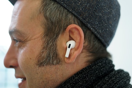 The AirPods Pro sit comfortably in the ears.