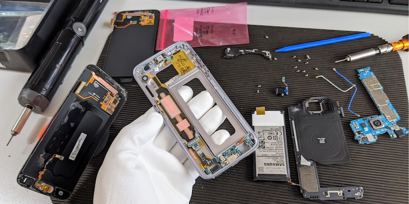 Ich habe versucht, ein Smartphone zu reparieren, damit du es nicht brauchst