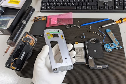 The «skeleton» of the Galaxy S7.