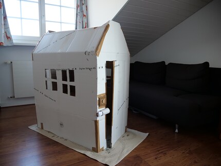 The housing for a hoover including additional nozzle.