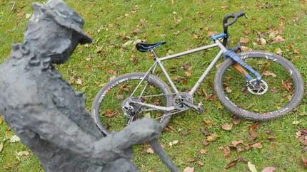 Während Cyclocross ein alter Hut ist, kommt die Gravel-Bewegung immer mehr in Schwung.
