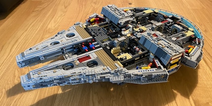Nach vierzehn Stunden respektive 12 von 17 Schritten: Die Form des Millennium Falcon ist deutlich zu erkennen.