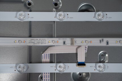 Sony LED strips at the top and bottom. Philips LED strips sandwiched in between.