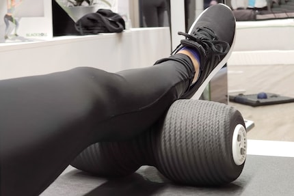 The BLACKROLL Twin including vibrating booster
