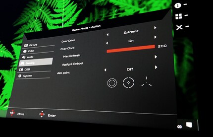 If you want 200 Hz, you have to activate «Over Clock» in the settings.