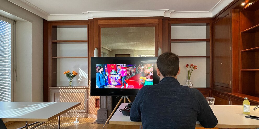 Eine Impression des Huawei-Events in Zürich. Es ist super, mal nicht irgendwo in einem Eck zu hocken und auf den Knien zu tippen.