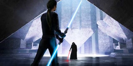 Reys Vision: Am Fusse zweier Throne, dazwischen ein Lichtbrunnen, kämpfen sie und Kylo um das Schicksal der Galaxie.