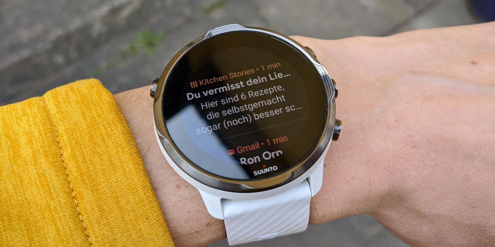 Auch im Tageslicht kannst du das Display gut ablesen.