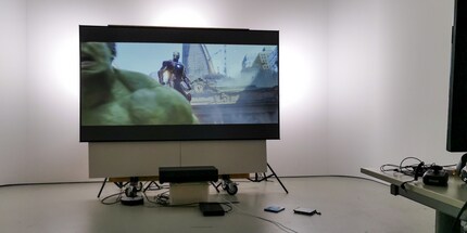 Okay, this interior design isn’t Stephi’s work, it’s our improvised digitec «living room.»