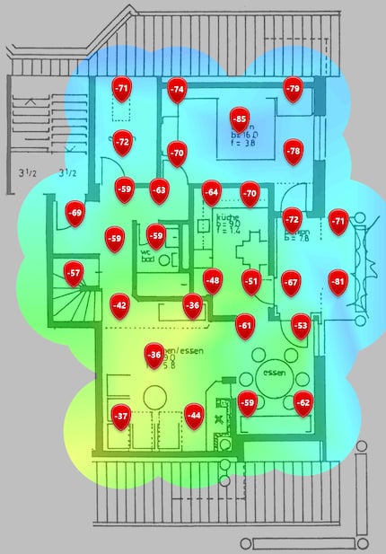 2.4 GHz signal level.