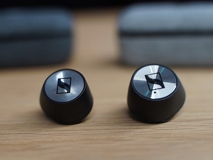 To the left the new one, to the right the old one.