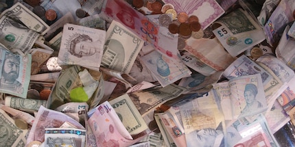 Fiat currencies are less stable and less safe than cryptocurrencies. Picture source: DeAcademic
