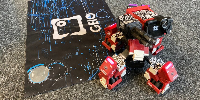 Das Mikrofaser-AR-Tuch ist noch das Beste: Der GJS GEIO ist alles andere als ein cooler Gaming-Roboter.