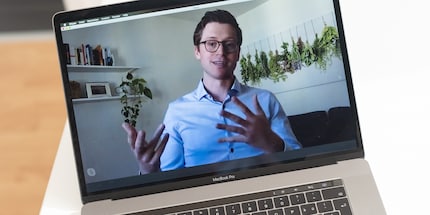 Roman Bolli explaining via Skype what South Pole does.