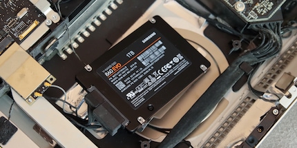This is not the best way to attach the SSD.