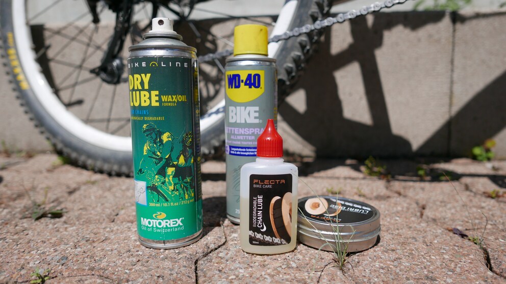 Dry Lube? Wet Lube? Allwetterspray, beziehungsweise Öl? Die Auswahl ist gross.