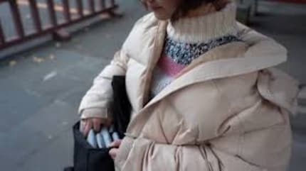 Passt in fast jede Handtasche.