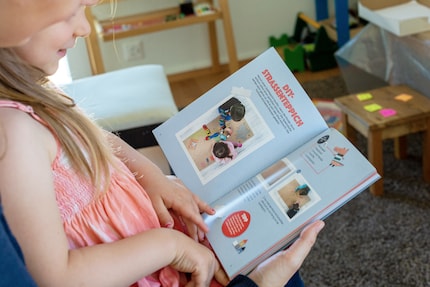 Das Lieblings-DIY der Tochter ist der Strassenteppich.