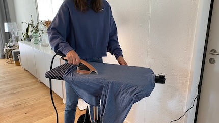 Das Handteil liegt gut in der Hand, dürfte aber für meinen Geschmack schwerer sein.