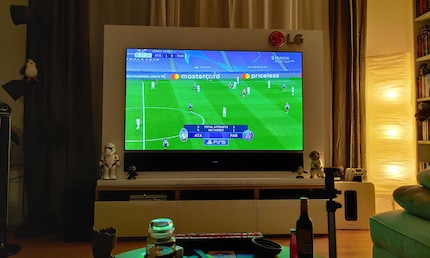 Great for sports: the LG GX.