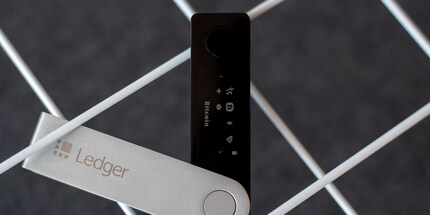 Always keep your Crypto in cold wallets.