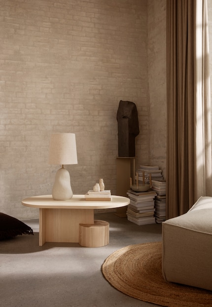 Bücher sind in Raumecken. Bild: Ferm Living