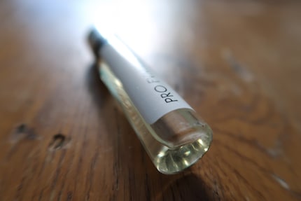 A shot of eau de parfum for the road.