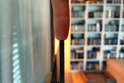This is what 0.6 cm looks like from the side.