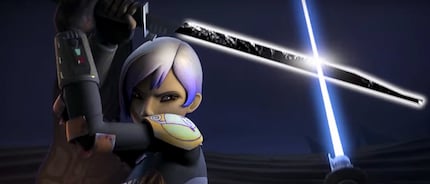 Sabine Wren verteidigt sich mit dem Darksaber gegen einen Jedi.