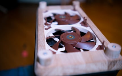 Oak Noctua fans look great: the new socket.