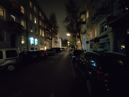 Wide-angle camera, night mode off