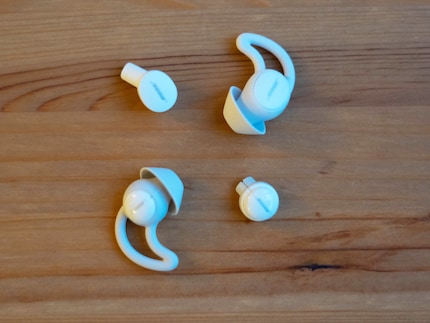 The new version on top; the old version on the bottom. As you can see, the Sleepbuds 2.0 are a bit bigger.