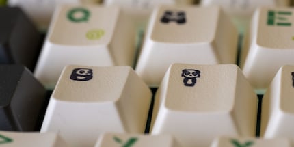 Hier die schönen, aber in der falschen Reihe angebrachten Keycaps aus der Nähe.