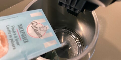 Backpulver ist eine weitere Geheimwaffe im Kampf gegen den Kalk.