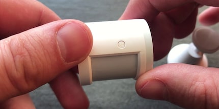 The motion detector also comes in a compact format. Image source: www.jeoz.com.co