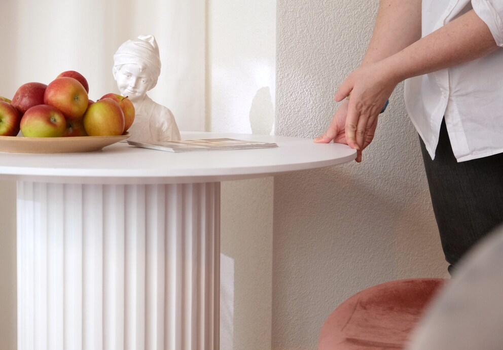 Wie der Tisch beschaffen ist, hat einen Einfluss auf dein Wärme- oder Kälteempfinden.