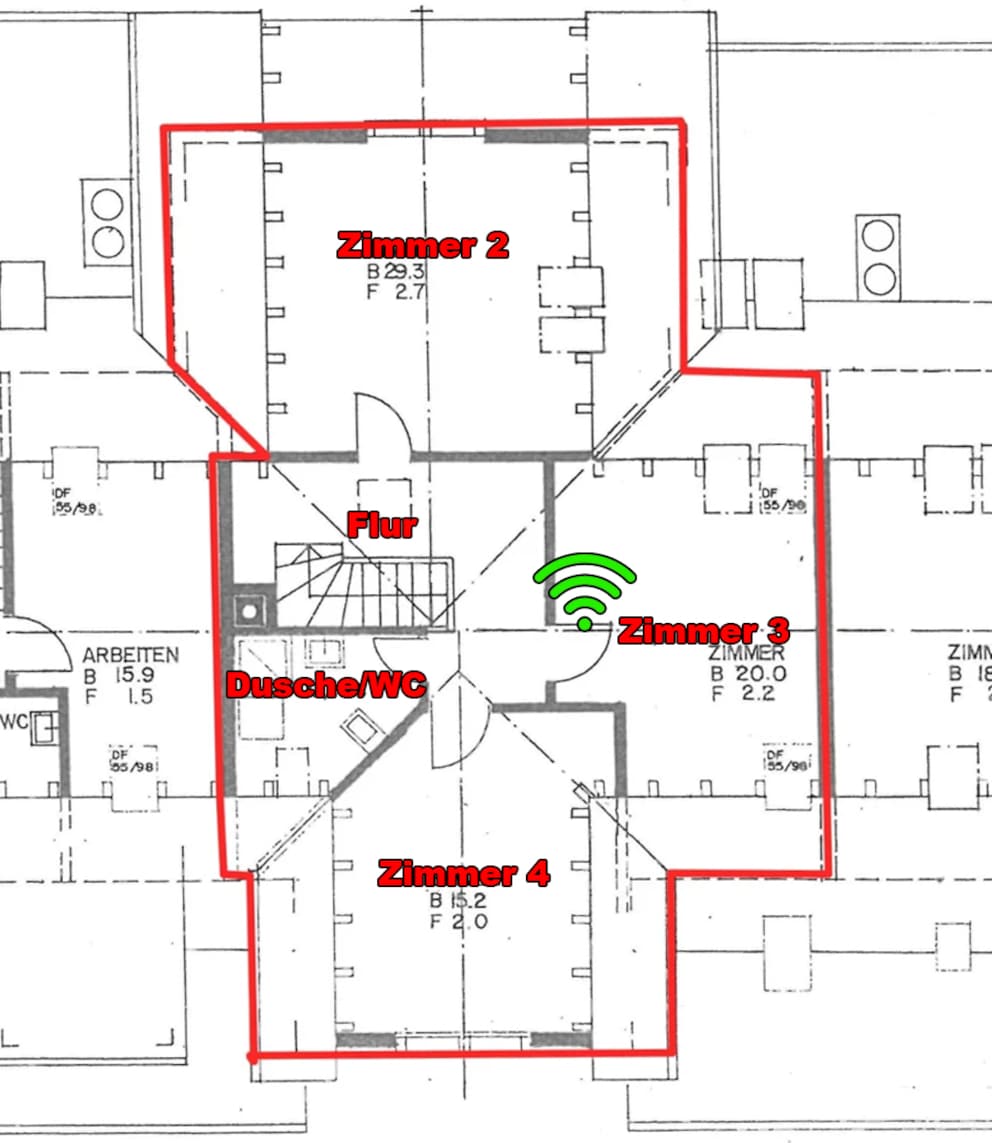 Das zweite Dachgeschoss. Wi-Fi-Symbol in Grün: Standort Router.