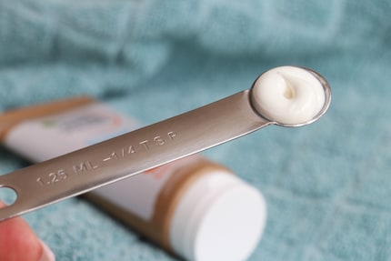 This measuring spoon corresponds to the recommended 1.25 millilitres.