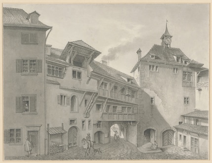 Die Rückseite des Rennwegtors, wohl nach 1789, nachdem es eine richtige Brücke über den Fröschengraben erhalten hatte, sowie unten die heutige Situation.