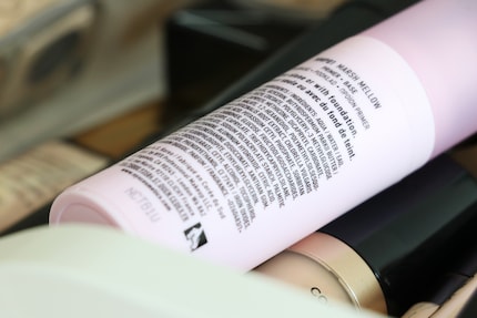 Silicones as an ingredient may indicate that the base is silicone.