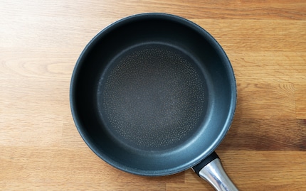 The Tefal My Cooking Guide pan (24 cm, non-stick cast aluminium) after three years.