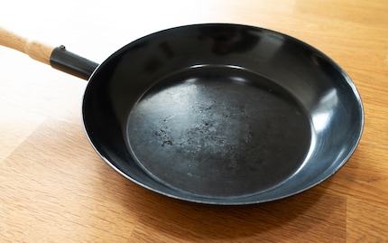 The Riess wooden skillet (24 cm enamelled steel) after three years.