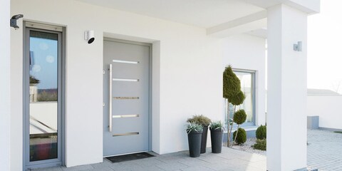 Die Aussenkamera von Somfy soll äusserst robust sein und hochaufgelöste Bilder zeigen. Bildquelle: baulinks.de
