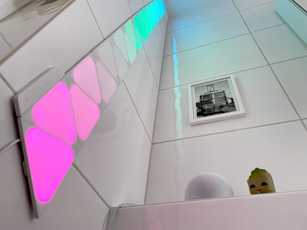 Der Teil, den man üblicherweise sehen will: LED-Panels, HomePod, Groot und eine Ae 4/4.